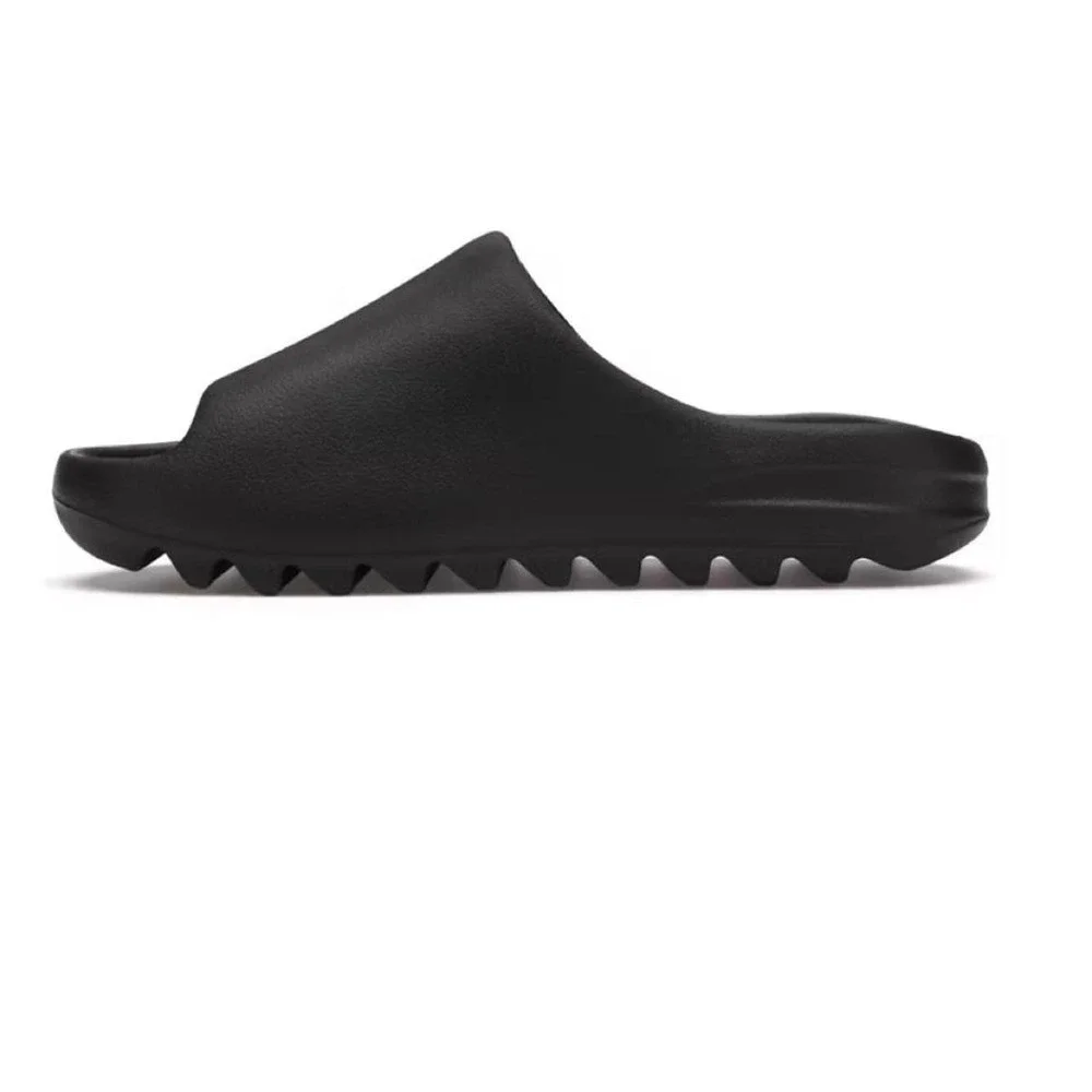 Adidas Yeezy Slide Black Onyx Slides Size 6 NWT